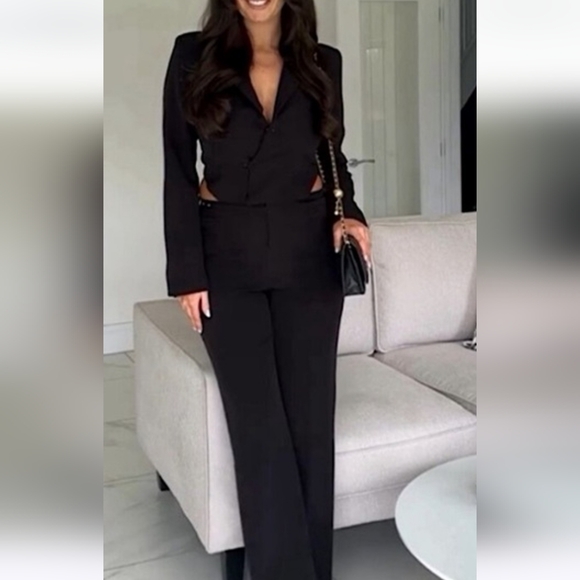Zara Black Women's Cut out Jumpsuit NWT - Picture 1 of 8